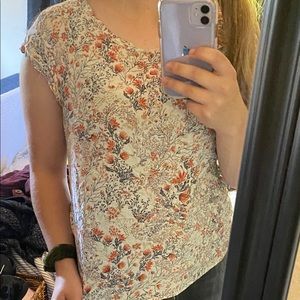 Natural Looking Floral Blouse